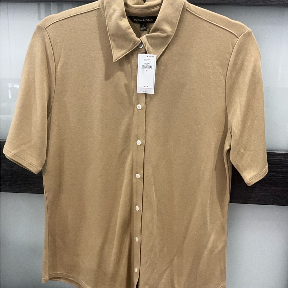 Banana Republic MED women’s  Casual Tan Button Down Shirt